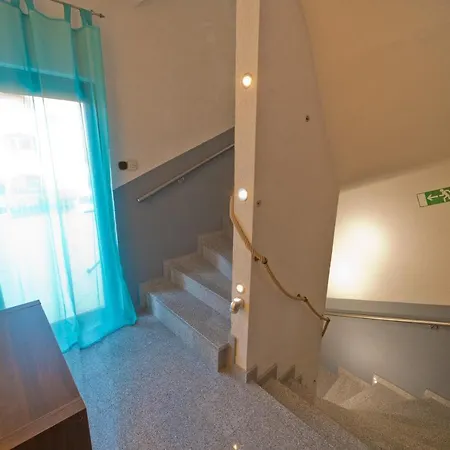 Twins Markovic Apartament Pula