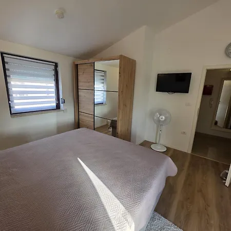 Twins Markovic Apartament *