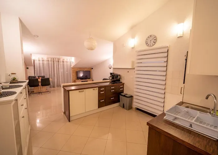 Twins Markovic Póla