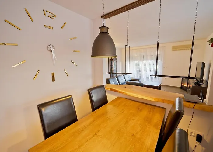 Twins Markovic Póla