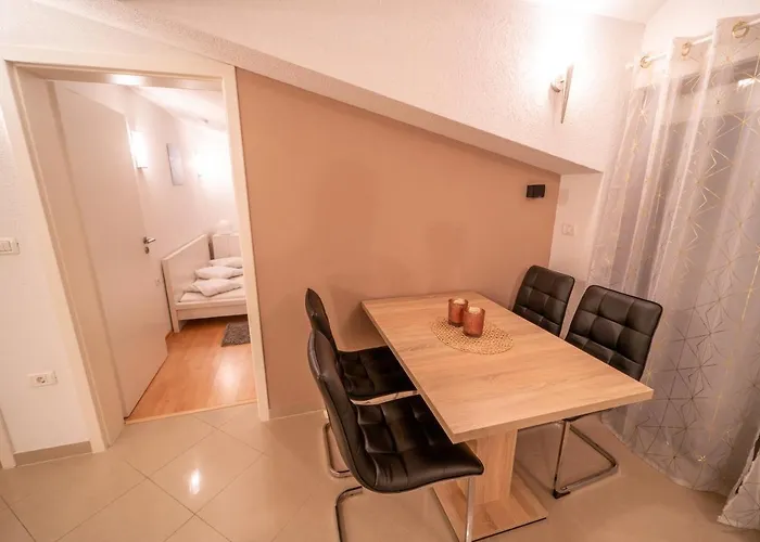 Twins Markovic Póla