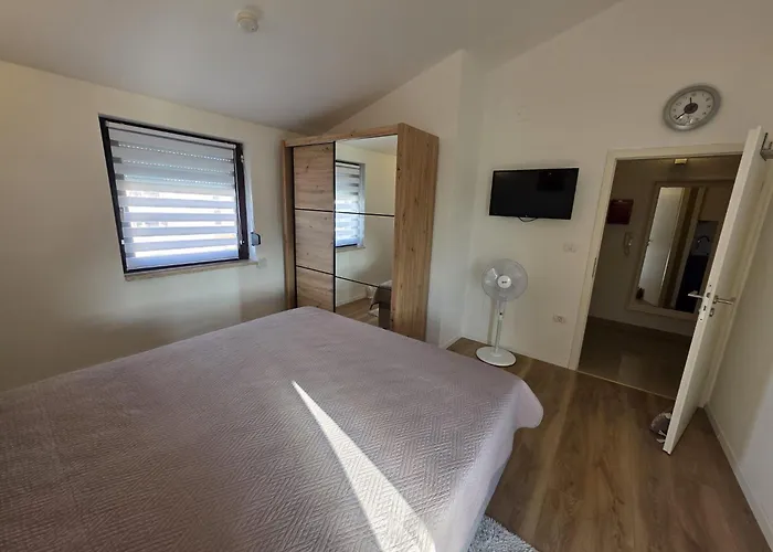 Twins Markovic Apartament *