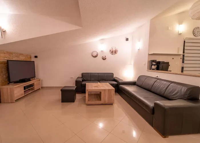 Twins Markovic Apartment
